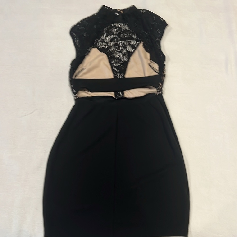 Windsor black lace top dress - Picture 3 of 4